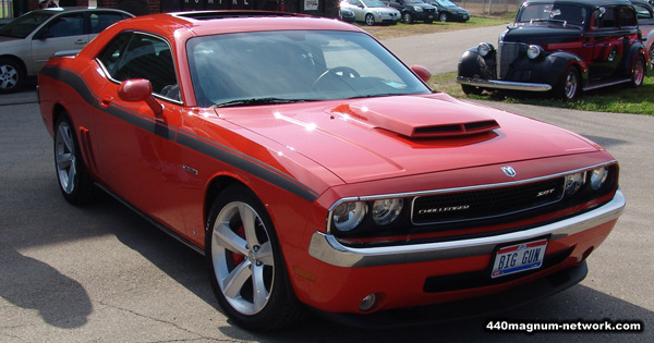 Dodge Challenger SRT8