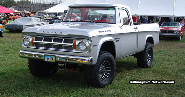 1968 Dodge Power Wagon 4x4